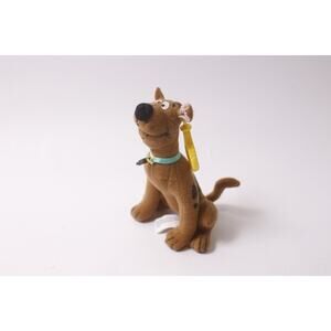 Scooby-Doo Clip and Go Beanie Plush Accessory by SixFlags ~ 260206-WH 955